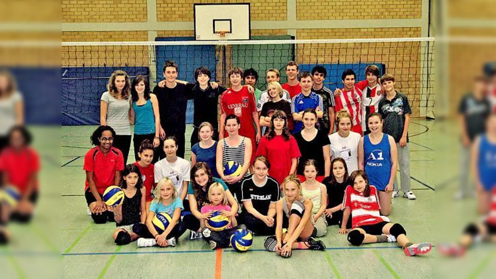 Die U-18, U-16 und U-14 des DJK Sportbund München-Ost.	 (Foto: Privat)