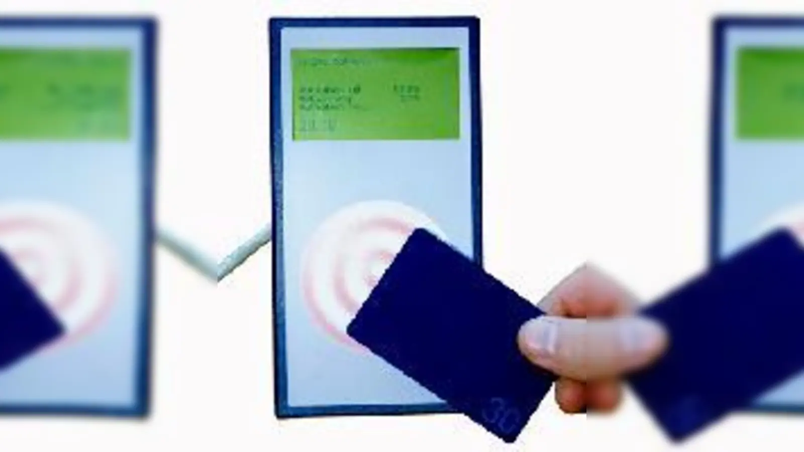 Narrensicheres Bezahlen ohne lästiges Kleingeldsuchen, das verspricht dieses Jahr die Wiesn-Card. Zu finden sind die teilnehmenden Stände übrigens anhand von Aufklebern.	 (Foto: hb)