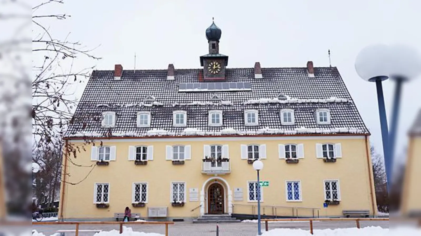 Wer für den scheidenden Gemeinderat Christoph Bernatowicz ins Rathaus einzieht, ist noch ungewiss, das Kandidatenkarussel dreht sich noch.	 (Foto: hw)