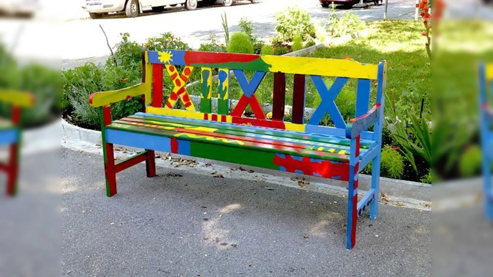 Verschiedene Aktionen gibt es noch bis Oktober »rund um die bunte Bank«.  	 (Foto: VA)