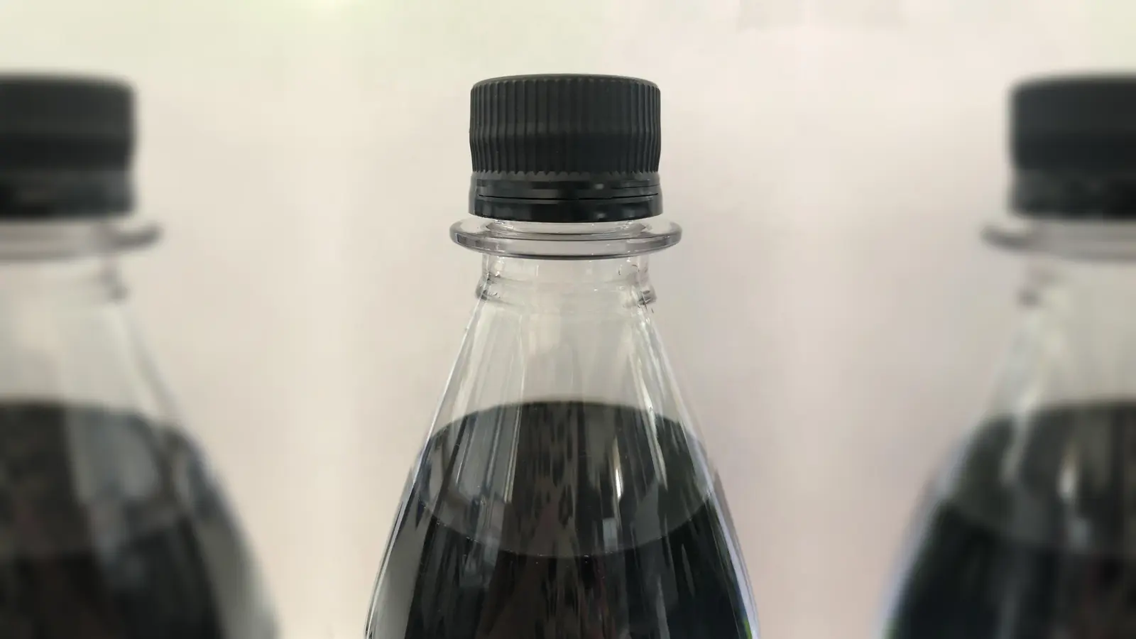 Mindestens vier Erfrischungsgetränken wurde von Unbekannten Gift beigemengt. Tatmotiv unklar. (Symbolbild: ghw)