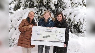 FU-Vorsitzende Michaela Merzendorfer, Jugendpflegerin Marta Golombek und Bärbl Weis (v. li). (Foto: Frauenunion)