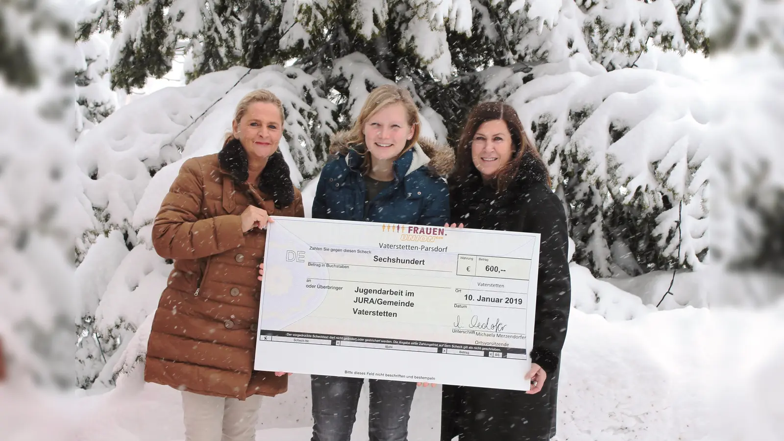 FU-Vorsitzende Michaela Merzendorfer, Jugendpflegerin Marta Golombek und Bärbl Weis (v. li). (Foto: Frauenunion)