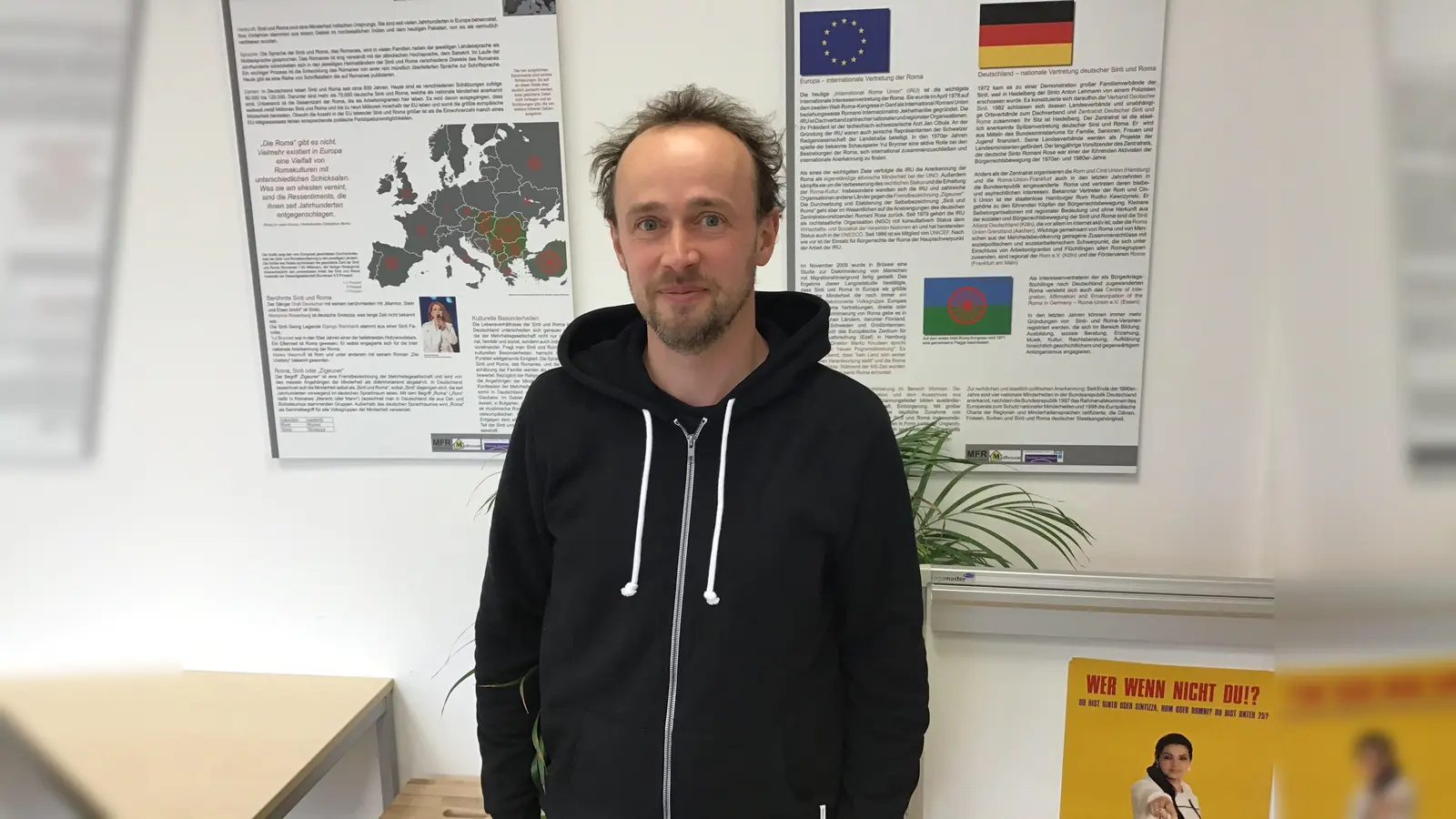 Rainer Burger ist der stellvertretende Leiter der Einrichtung "Drom" (Walter-Sedlmayr-Platz 9), die mit Menschen zu tun hat, die aufgrund ihrer Wurzeln als Sinti und Roma diskriminiert werden. (Foto: Daniel Mielcarek)