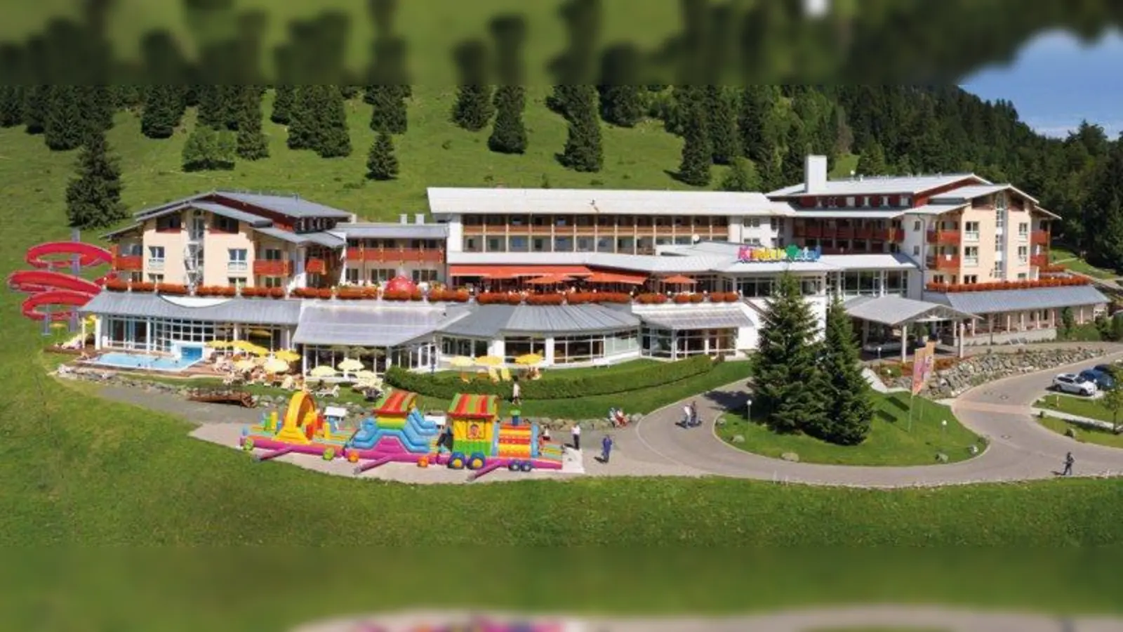 Das Kinderhotel Oberjoch bietet für Kinder und Teens aller Altersstufen tolle Ferienerlebnisse. Und auch die Eltern können rundum genießen. (Foto: pi)