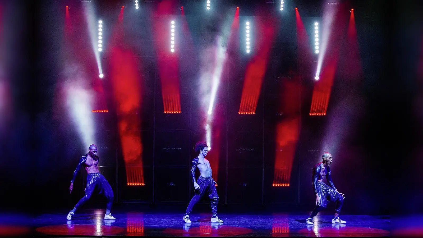 Die sensationelle Show "Don't stop the music" ist zu Gast in Taufkirchen. Gewinnen Sie 2 x 2 Eintrittskarten für den Auftrtitt am 26. Januar. (Foto: Martin Häusler)