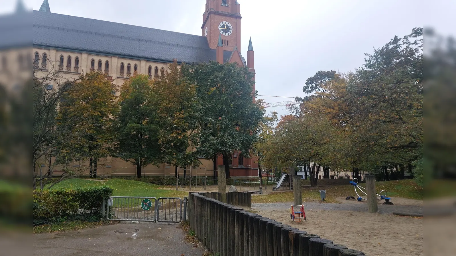 Die Spielplätze am Johannisplatz werden erneuert, dabei inklusiv und gendergerecht gestaltet. (Foto: bas)