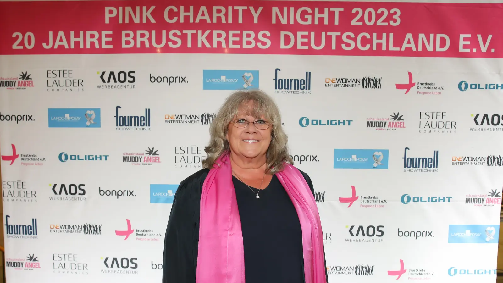 Gründerin Renate Haidinger feierte kürzlich gemeinsam mit Wegbegleitern den stolzen 20. Geburtstag von Brustkrebs Deutschland e.V.. (Foto: Brustkrebs Deutschland)