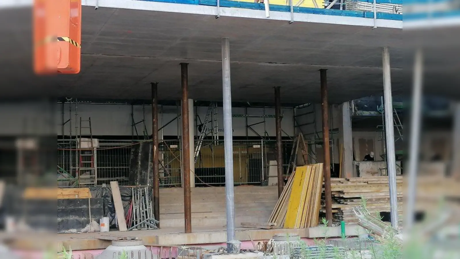 Der Eingangsbereich des KVR am Zugang zur U-Bahn-Station Poccistraße. (Foto: job)