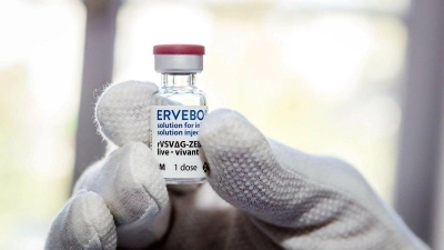 Hoffnung im Kampf gegen Ebola: eine Glasampulle des Ervebo-Impfstoffes. (Foto: Deutsches Museum)