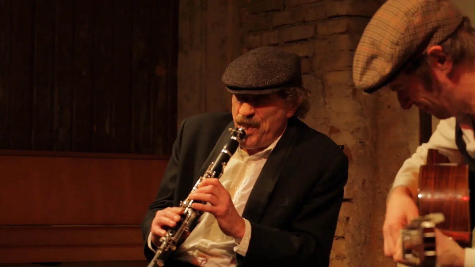 Klezmermusik spielen „Die Shtetlmusikanten”. Dazu erzählen sie über die Geschichte dieses Stils. (Foto: Kühnemann)
