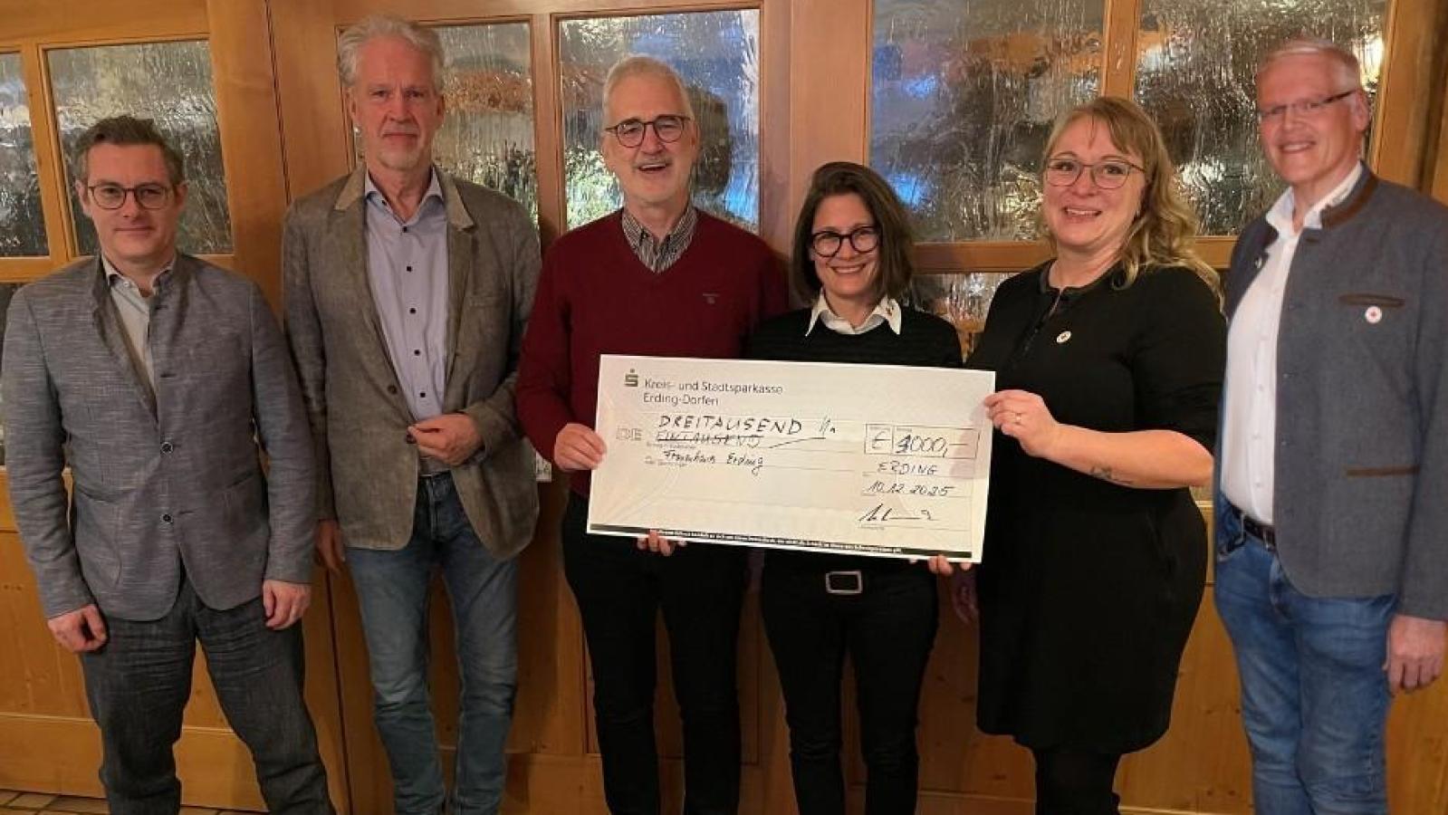 Lions-Club-Erding-unterst-tzt-Frauenhaus