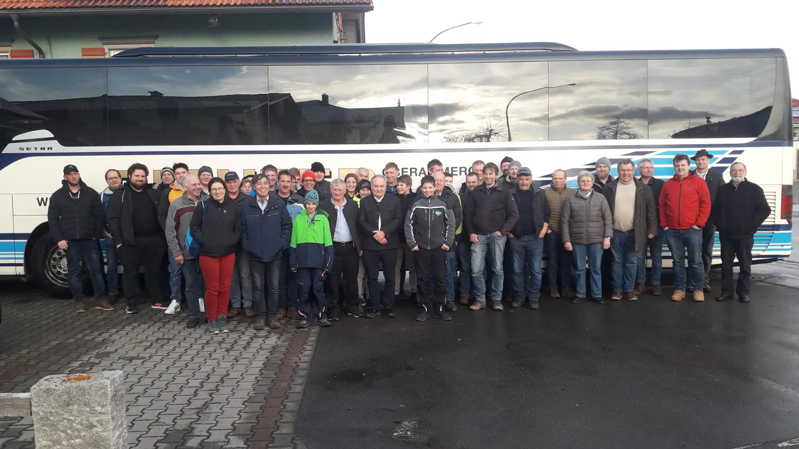 Gelungener Tagesausflug: 45 Teilnehmerinnen und Teilnehmer reisten mit dem Bauernverband aus dem Alpenvorland zur Schweizer Messer „Tier &amp; Technik”. (Foto: P. Keller)