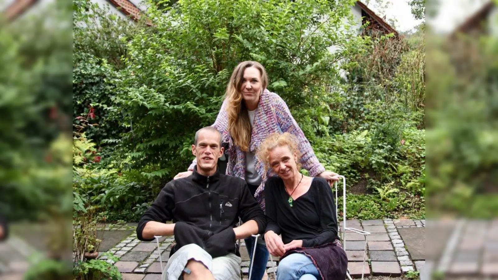 Der Gautinger Kunstverein hat einen neuen Vorstand: Bernd Wiedemann als Vorsitzender sowie  Gisela Franzke (Mitte) und Iris Rampf  möchten den Verein mit vielen Ideen führen. (Foto: us)