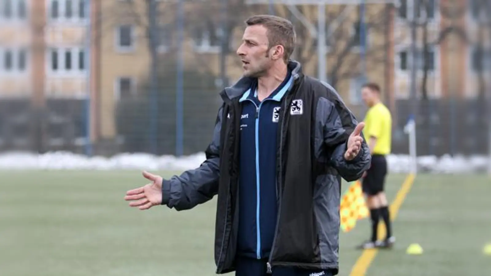 Vorfreude auf das Derby: Junglöwen-Ausbilder Josef Steinberger.  (Foto: A. Wild)