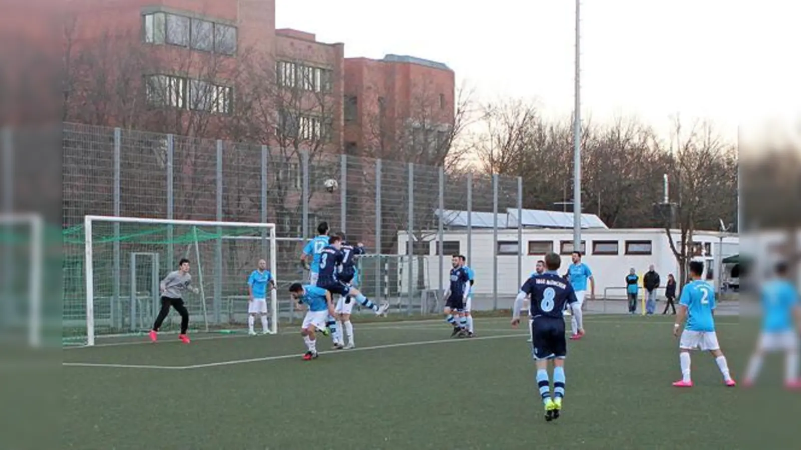 Bild: Lufthoheit in der Kreisklasse: Die Amateur-Löwen.  (Foto: as)