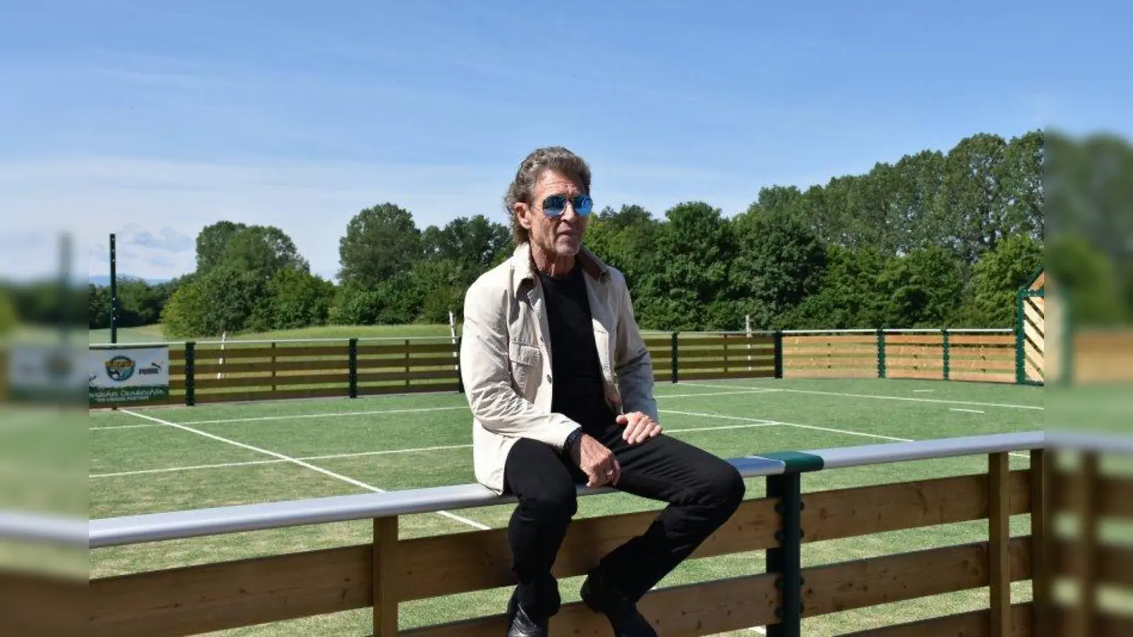 Peter Maffay auf Gut Dietlhofen, dem neuen Tabalugahaus bei Weilheim. (Foto: Hauck)