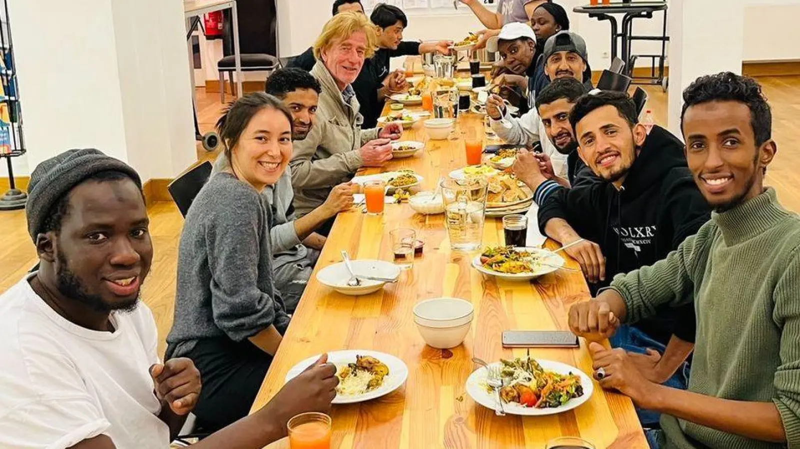 Auf Menschen und Speisen aus verschiedenen Nationen trifft man beim Mittagessen von &#39;Kultur schmeckt&#39; in der Mohr-Villa.  (Foto: VA)