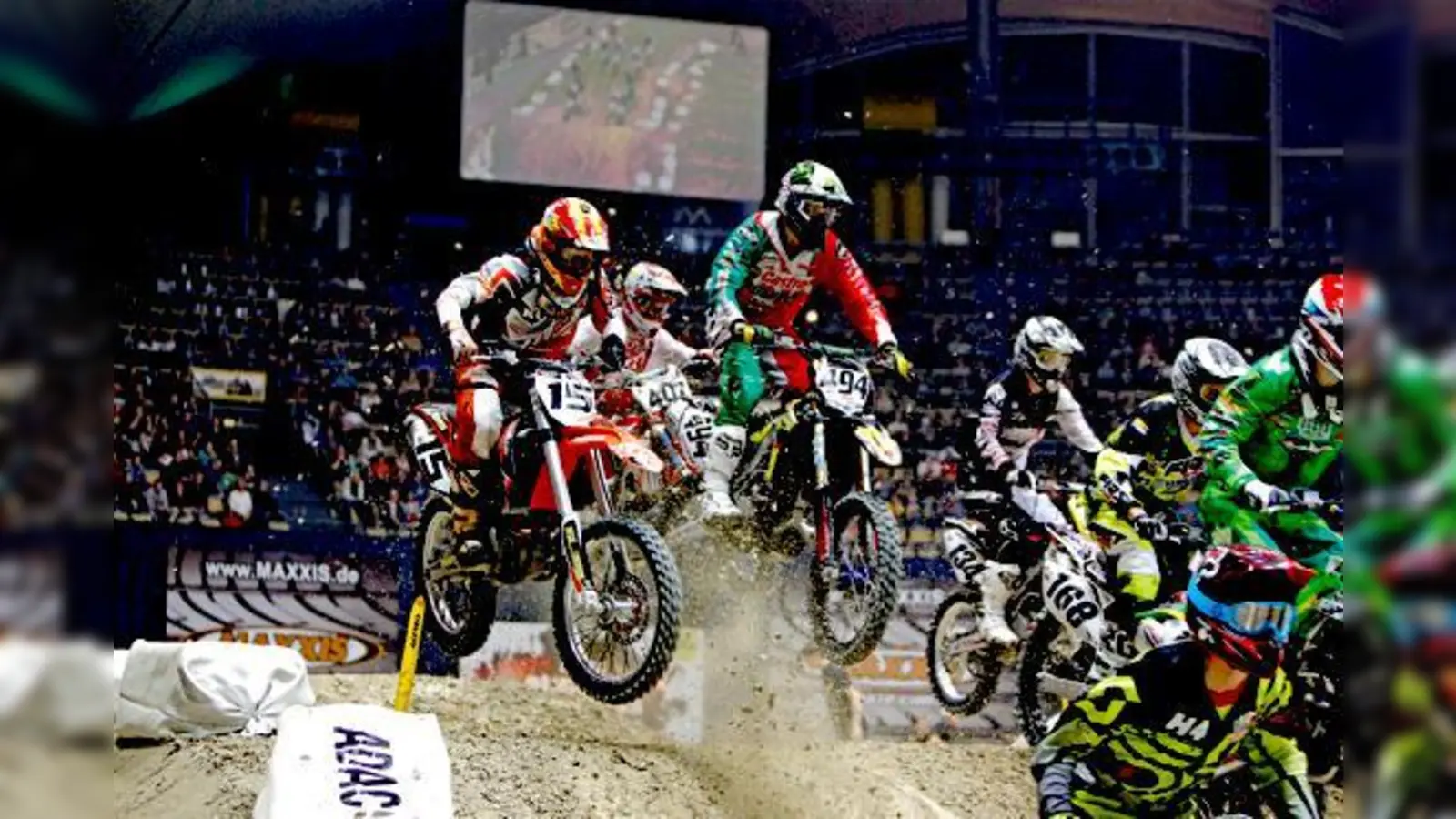 Motorsport für die ganze Familie bietet das ADAC Supercross am Freitag-, 19. und Samstagabend, 20. Dezember in der Münchner Olympiahalle ab 19.30 Uhr.	 (Foto: ADAC/Sykora)