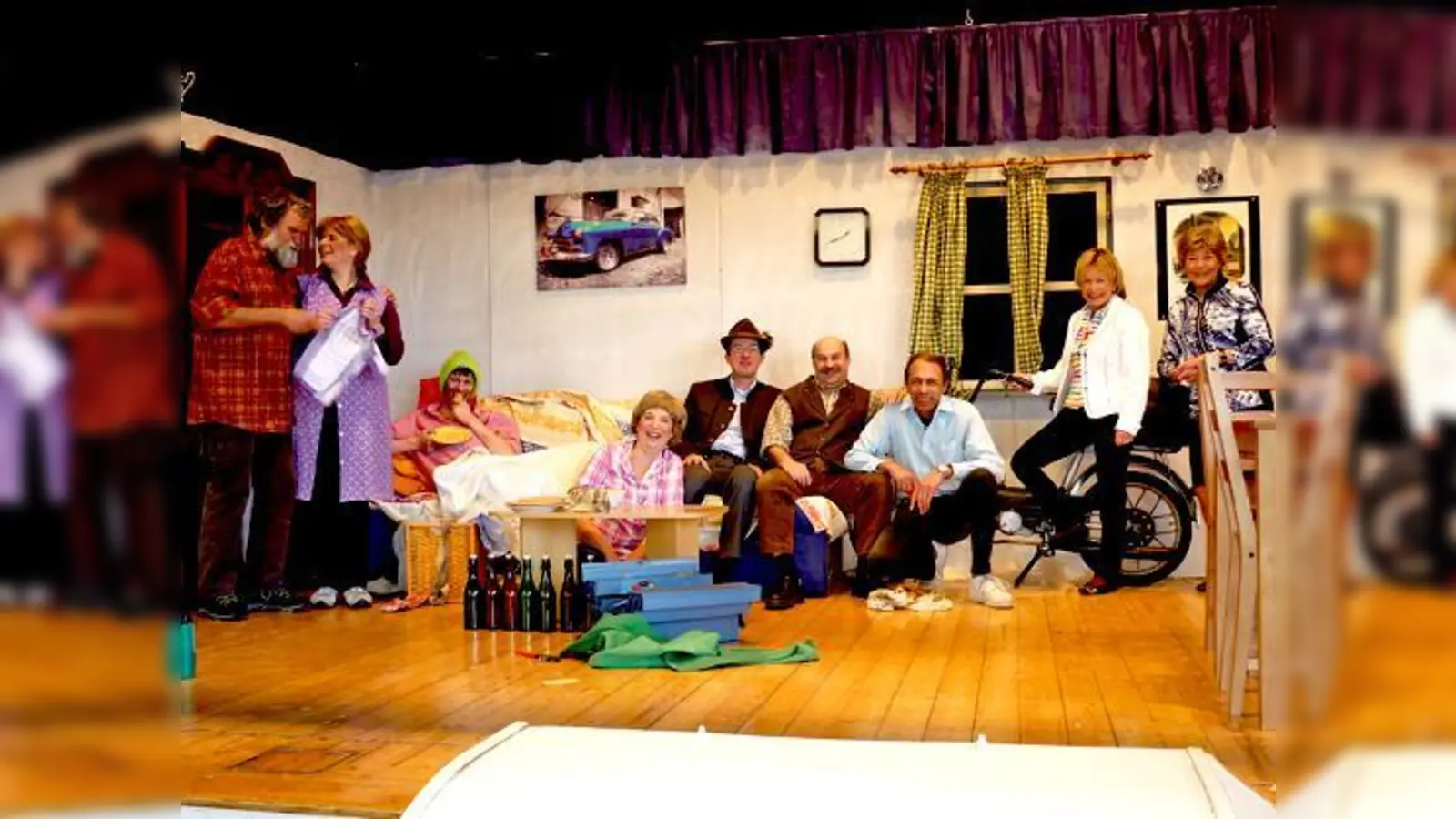 Es ist ganz schön was los auf der Bühne, wenn Appolonia versucht, ihren Bruder Rudi endlich unter die Haube zu bringen. Ob es ihr gelingt?	 (Foto: VA)