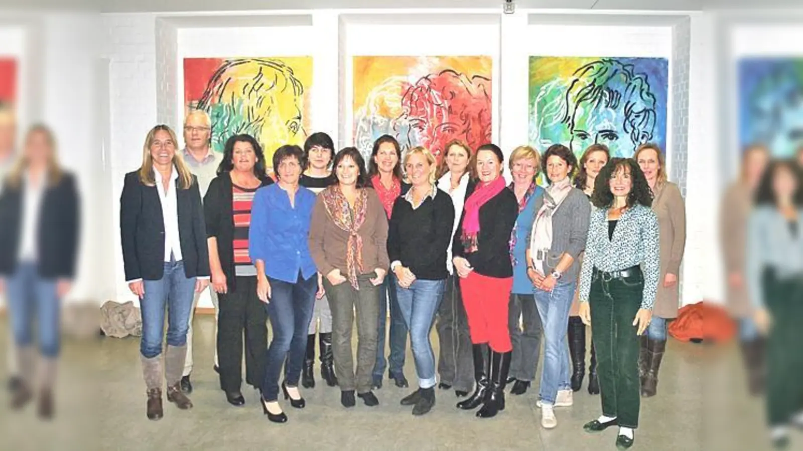 Alte und neue Gesichter mischen sich im neu gewählten Elternbeirat des Humboldt-Gymnasiums.	 (Foto: Schule)