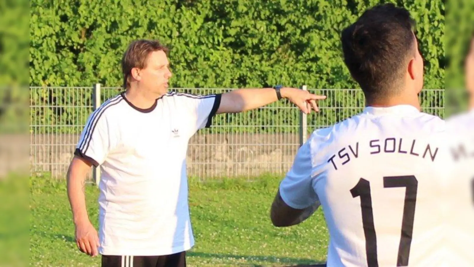 Da geht’s lang: Jürgen Gleixner steuert als Trainer mit Sollns „Erster“ neuen Zeiten entgegen. (Foto: TSV Solln)