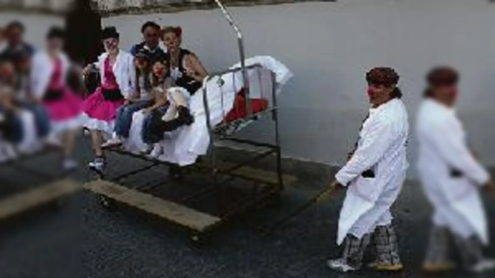 Mit der roten Nase Kinderherzen höher schlagen lassen.	 (Foto: VA)