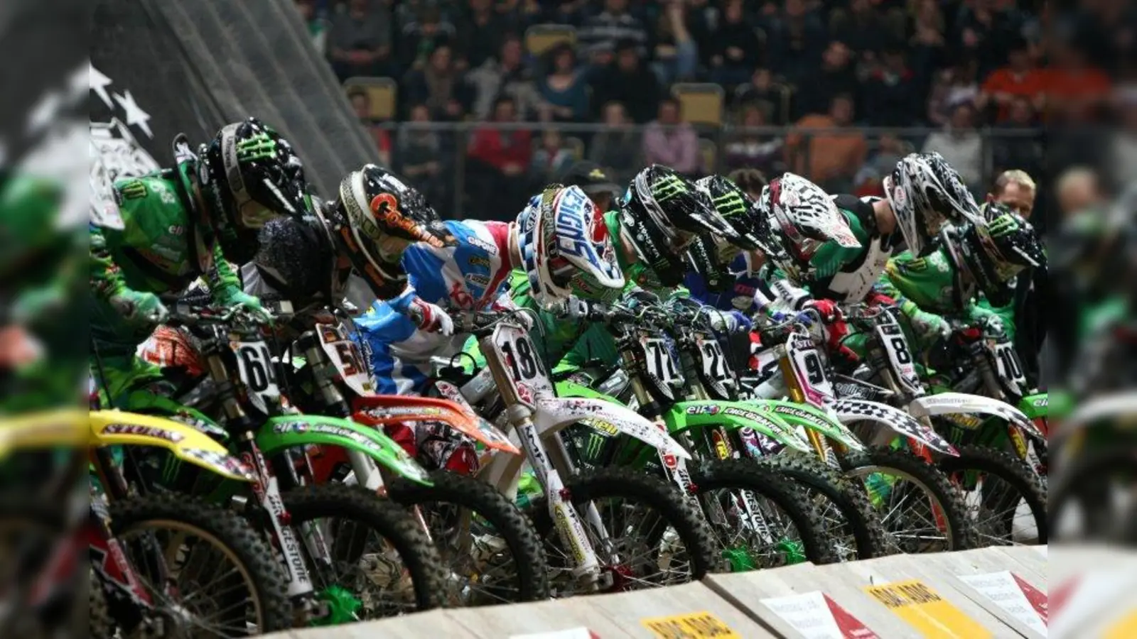 Action, Spaß und Adrenalin pur erwartet die Zuschauer beim ADAC Supercross München am 20. und 21. Dezember in der Olympiahalle. (Foto: ADAC/ Sykora)