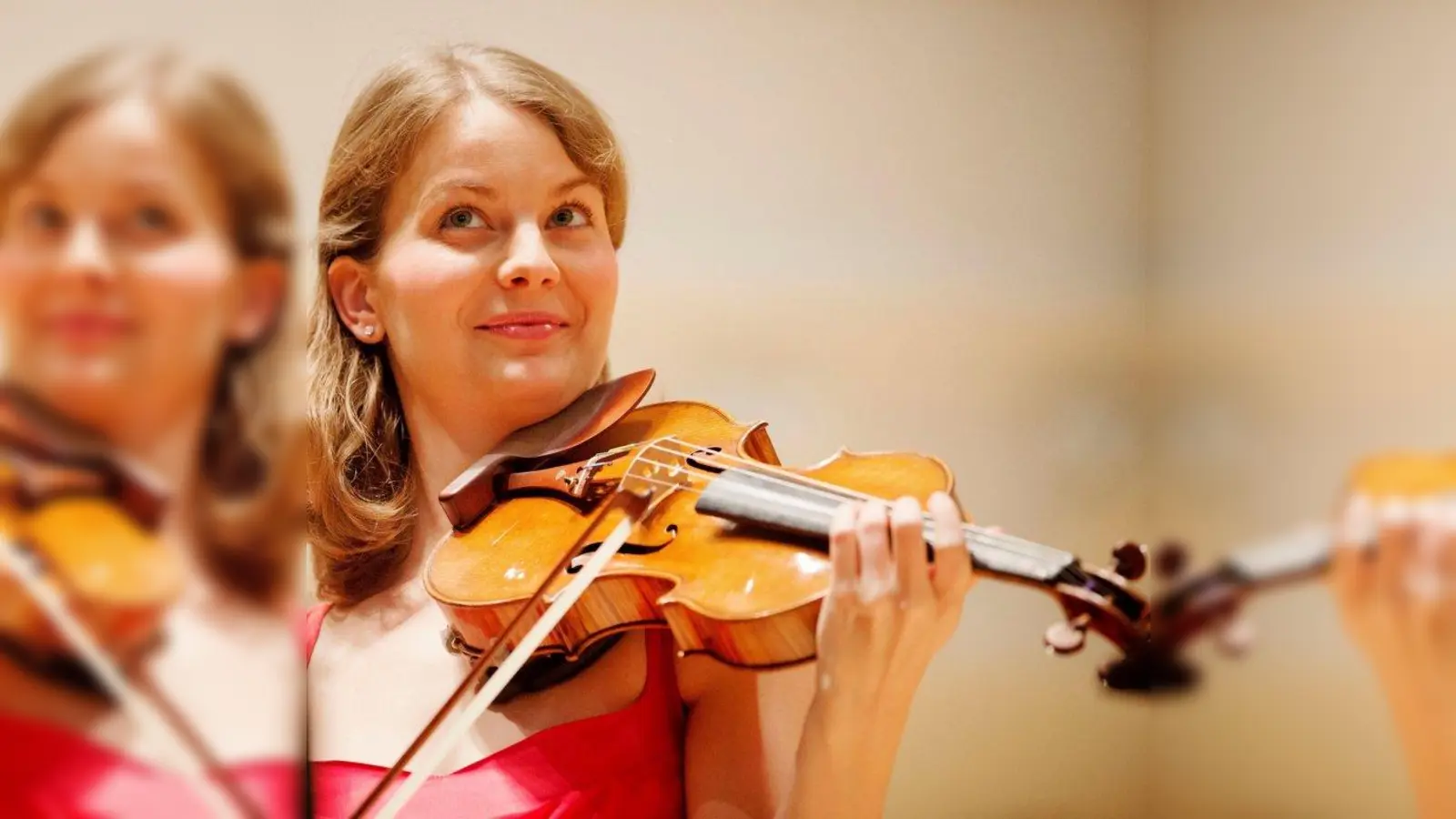 Ausnahmemusikerin: Veronika Eberle (Foto: Marco Borggreve)