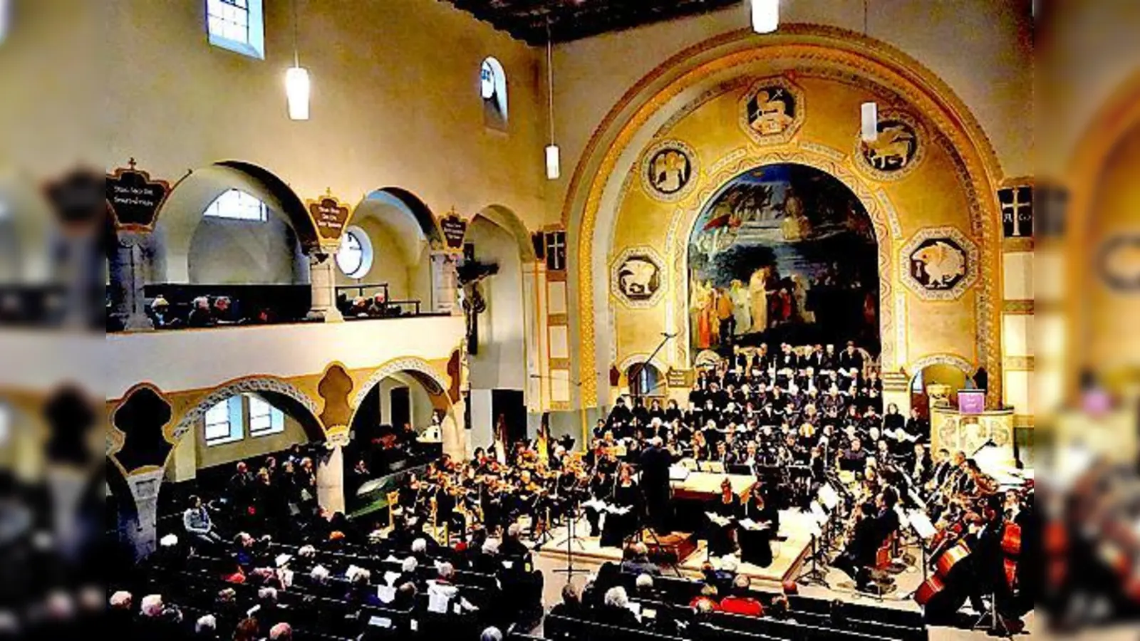 Der Chor der Erlöserkirche und der Chor der Christuskirche aus Landshut werden beim Silvesterkonzert zu hören sein. 	 (Foto: Kathrin Schäfer)