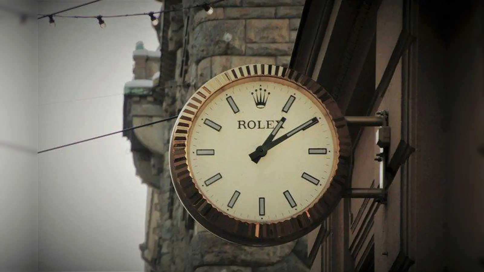 Foto: Quelle: https://pixabay.com/photos/watch-city-minutes-rolex-time-4698181/