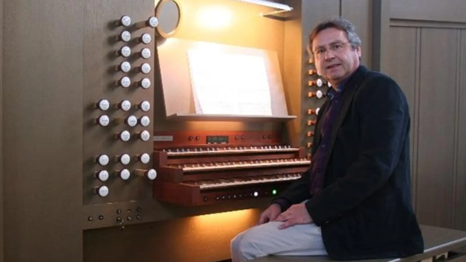Durch die Veranstaltung führt der Organist der Moosacher Pfarrkirche, Bernhard Hofmann. (Foto: privat)