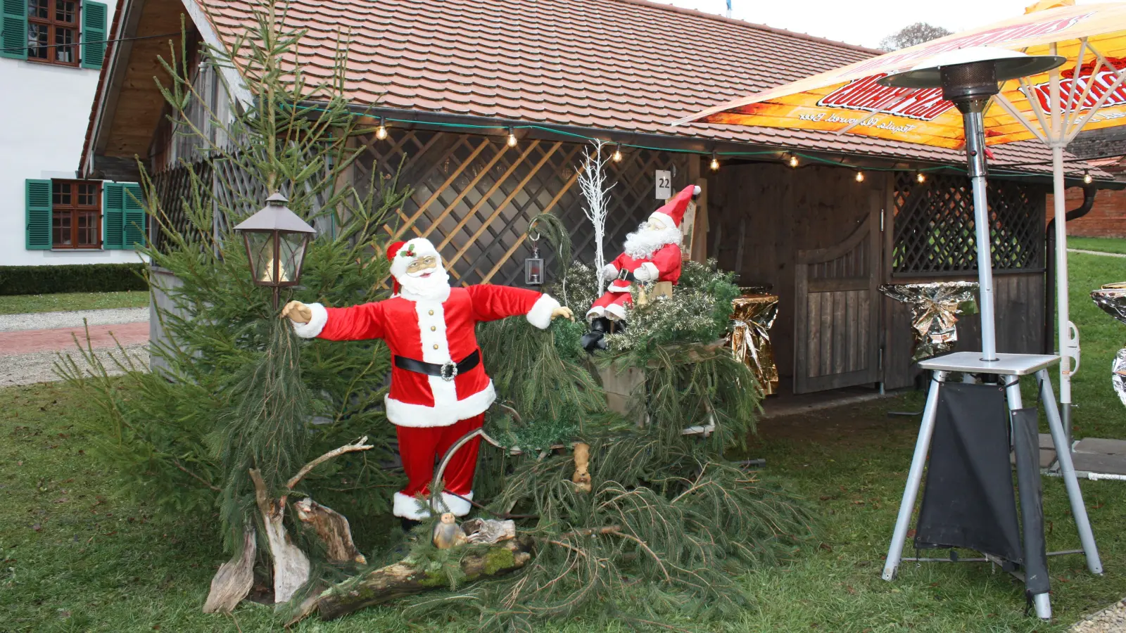 Liebevoll dekoriert sind die Stände bei der Schlossweihnacht. (Foto: Thomas Holzner)