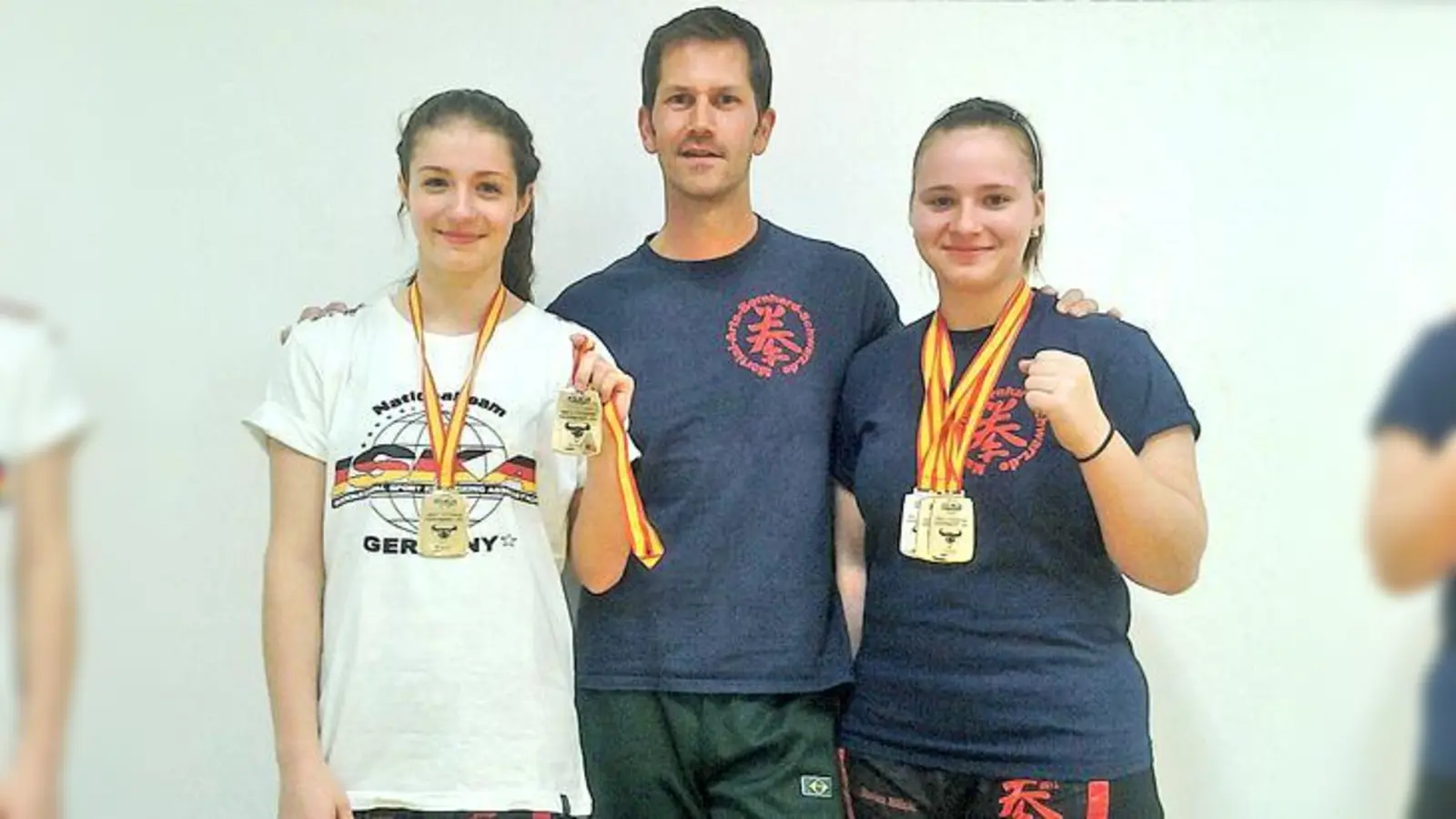 Marina Milicic und Antonia Seger waren bei den Weltmeisterschaften im Kickboxen top.	 (Foto: VA)