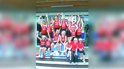 Die Nachwuchstriathleten des MRRC München überzeugten beim Stadt-Triathlon im Olympiapark. (Foto: pi)