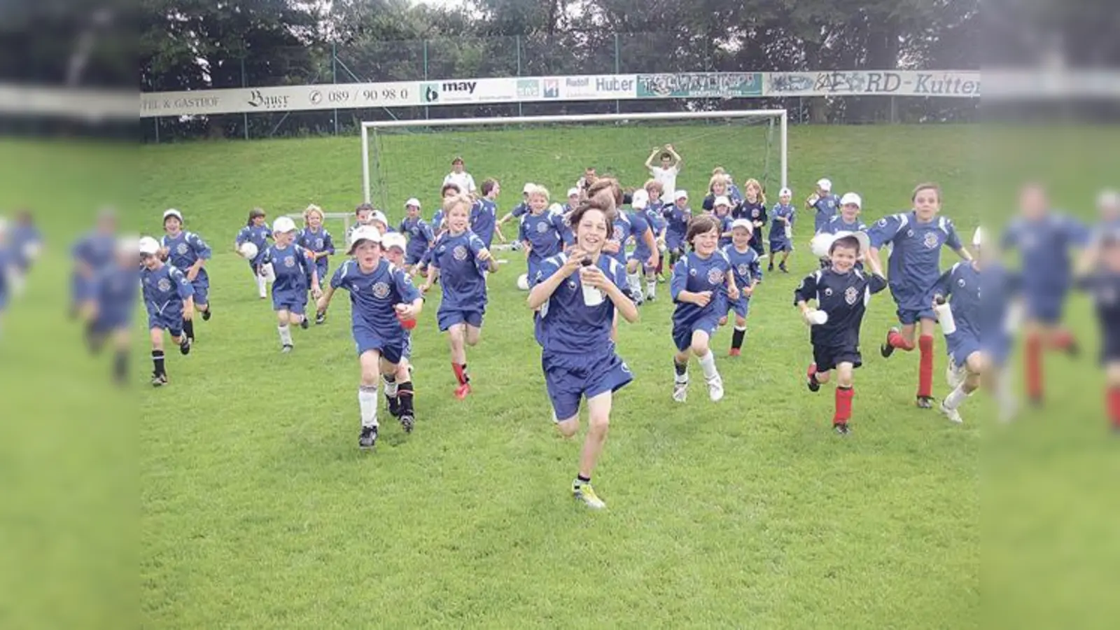 In den Sommerferien sich beim Fußball-Camp des FC Stern richtig austoben.	 (Foto: VA)