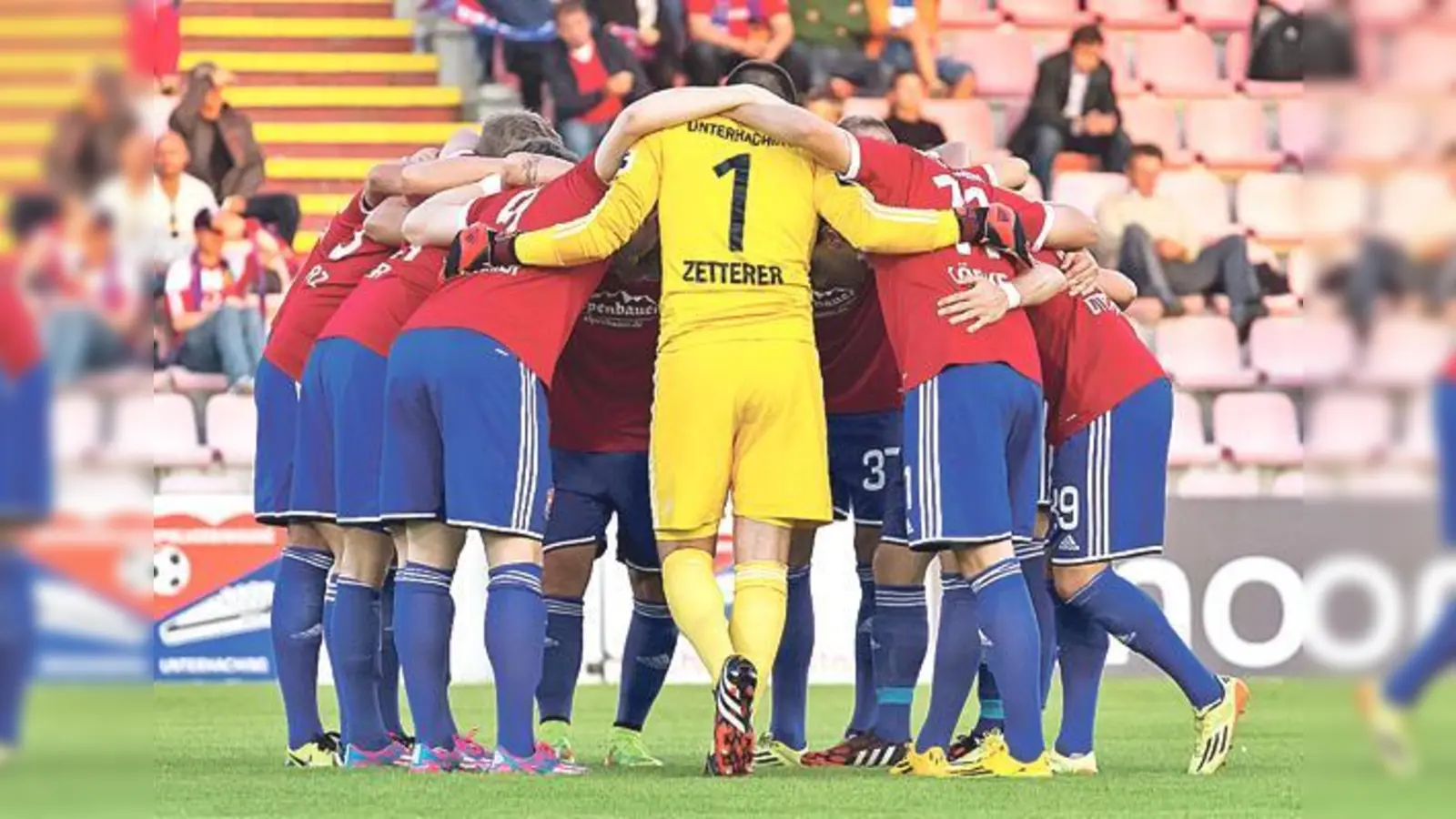 Ein eingeschworenes Team in Sieg und Niederlage  gegen Duisburg wurde es ein Unentschieden mit bitterem Beigeschmack.	 (Foto: Stefan Kukral)