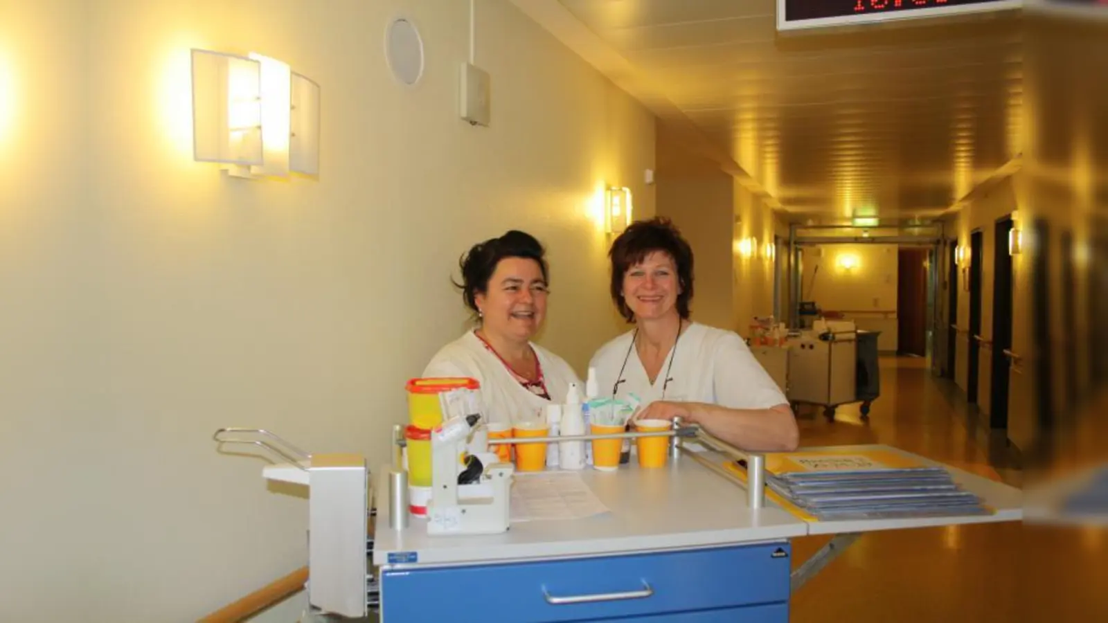 Stationsvorsteherin Barbara Bieringer und Schwester Ursula Heitmeir. (Foto: FS)