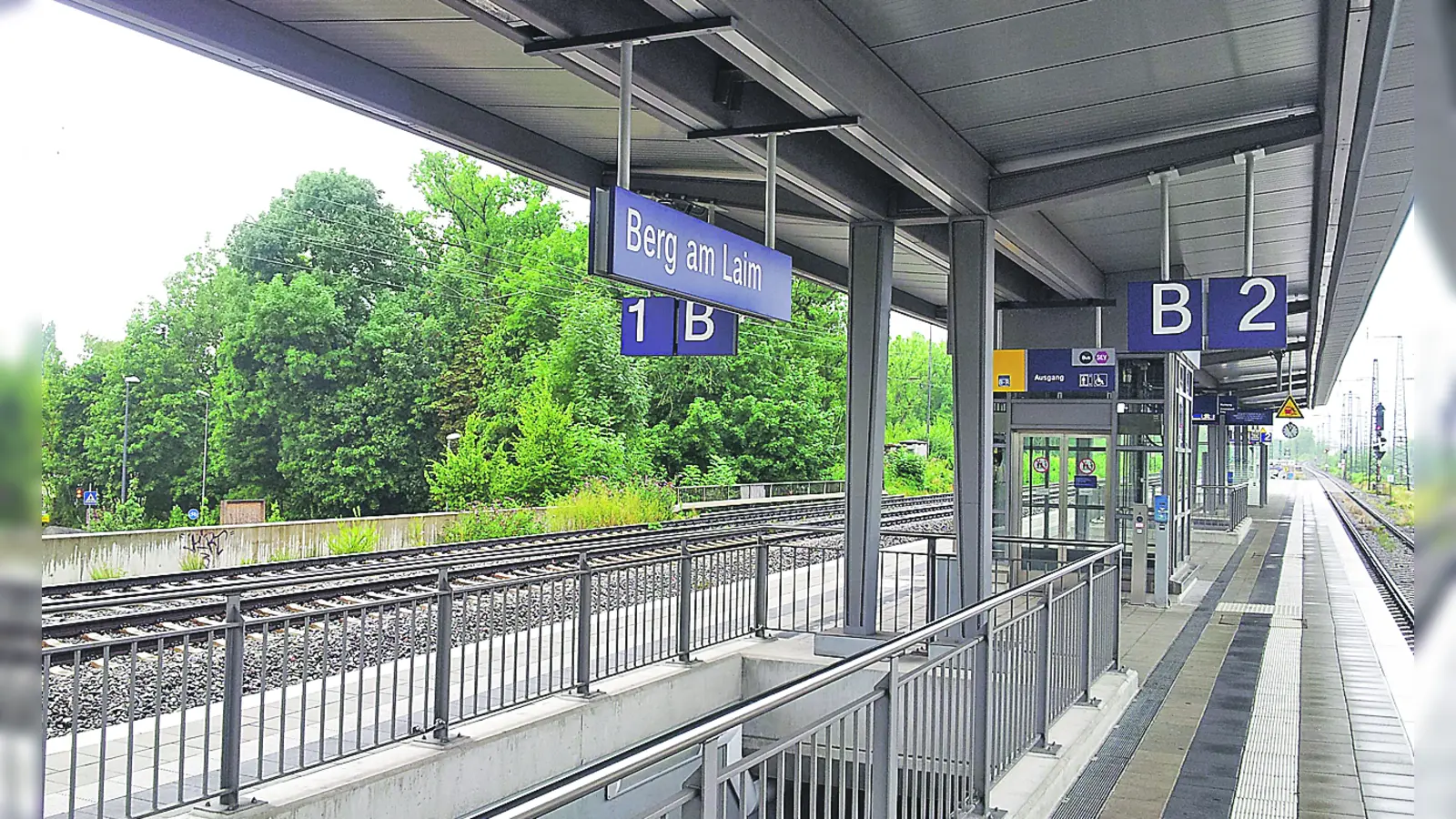 Am S-Bahnhof Berg am Laim kam es zu einem medizinischem Notfall. (Archivbild: bas)