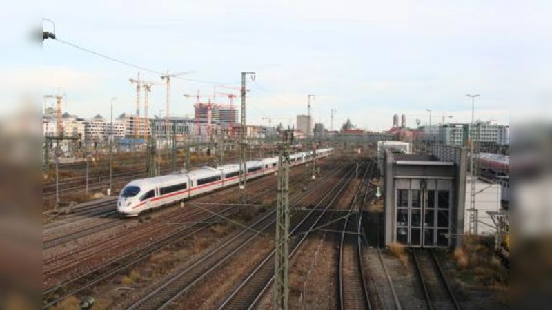 Einen Steg über die Gleisanlagen des Münchner Hauptbahnhofs fordern die Bezirksausschüsse Schwanthalerhöhe und Neuhausen-Nymphenburg (Foto: tg)