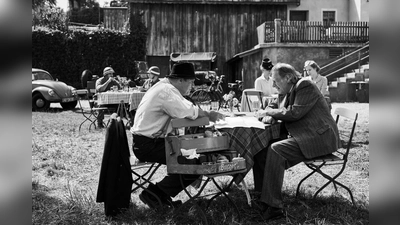 Das bildgewaltige Drama „Zwei Herren im Anzug“ läuft am 12. April im Kunstforum Arabellapark. (Foto: VA)