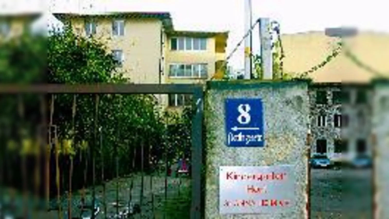 Informationen unter Verschluss, Zukunft unklar: Der Wolfgang Püschel und der gesamte BA 1 wollen das Rätselraten um den geplanten Neubau an der Oettingenstraße 6-8 endlich beenden.	 (Foto: rme)