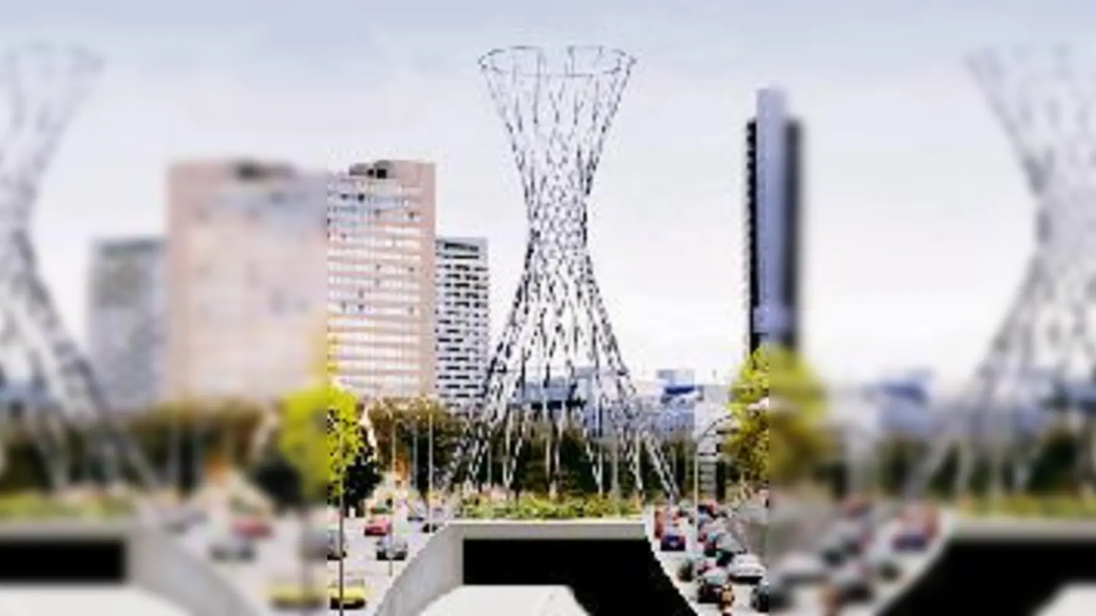 So könnte 2007 der Effnerplatz aussehen: mit Mae West als Hingucker.	 (Foto: teamwerk-architekten)