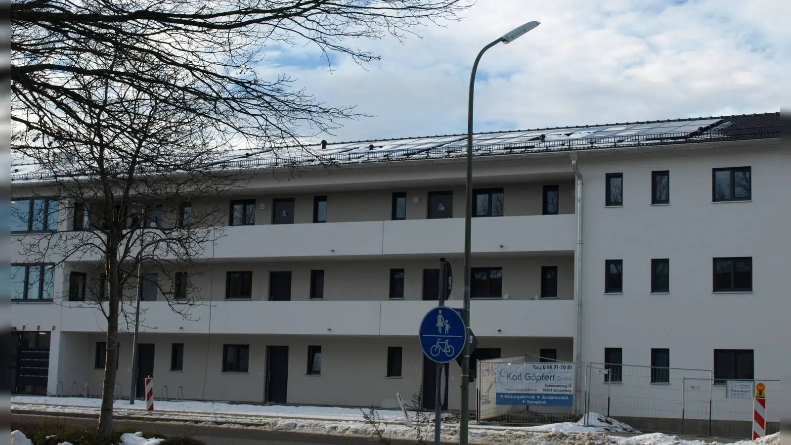 Eine große Wohnanlage bedeutet einen hohen Energieverbrauch. Gerade deshalb eignet sich eine solche Anlage für Mieterstromprojekte, wie das Beispiel der Sozialwohnanlage Vaterstetten zeigt. (Foto: 3EeG)