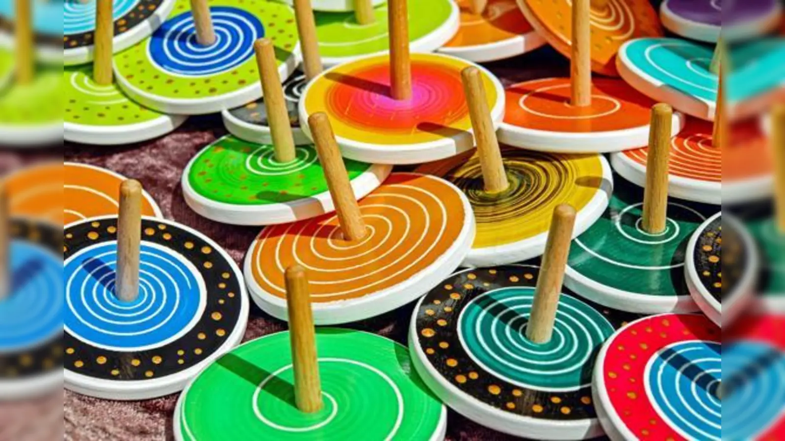  Holzkreisel bauen.  (Foto: VA)