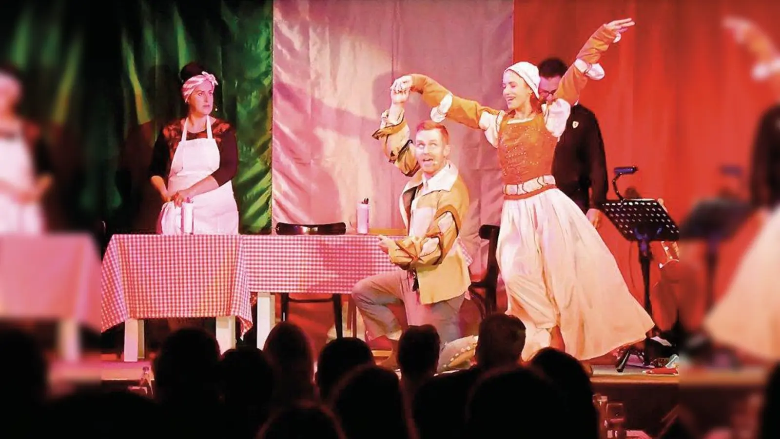 Musik, Tanz und viel Witz gibt es bei „Italia con Amore”. (Foto: Dieter Schnöpf)