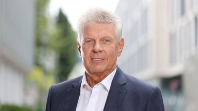 Oberbürgermeister Dieter Reiter beantwortet am 30. Oktober die Fragen der Bürger im Stadtbezirk Schwabing-West.  (Foto: Michael Nagy/ Presseamt )