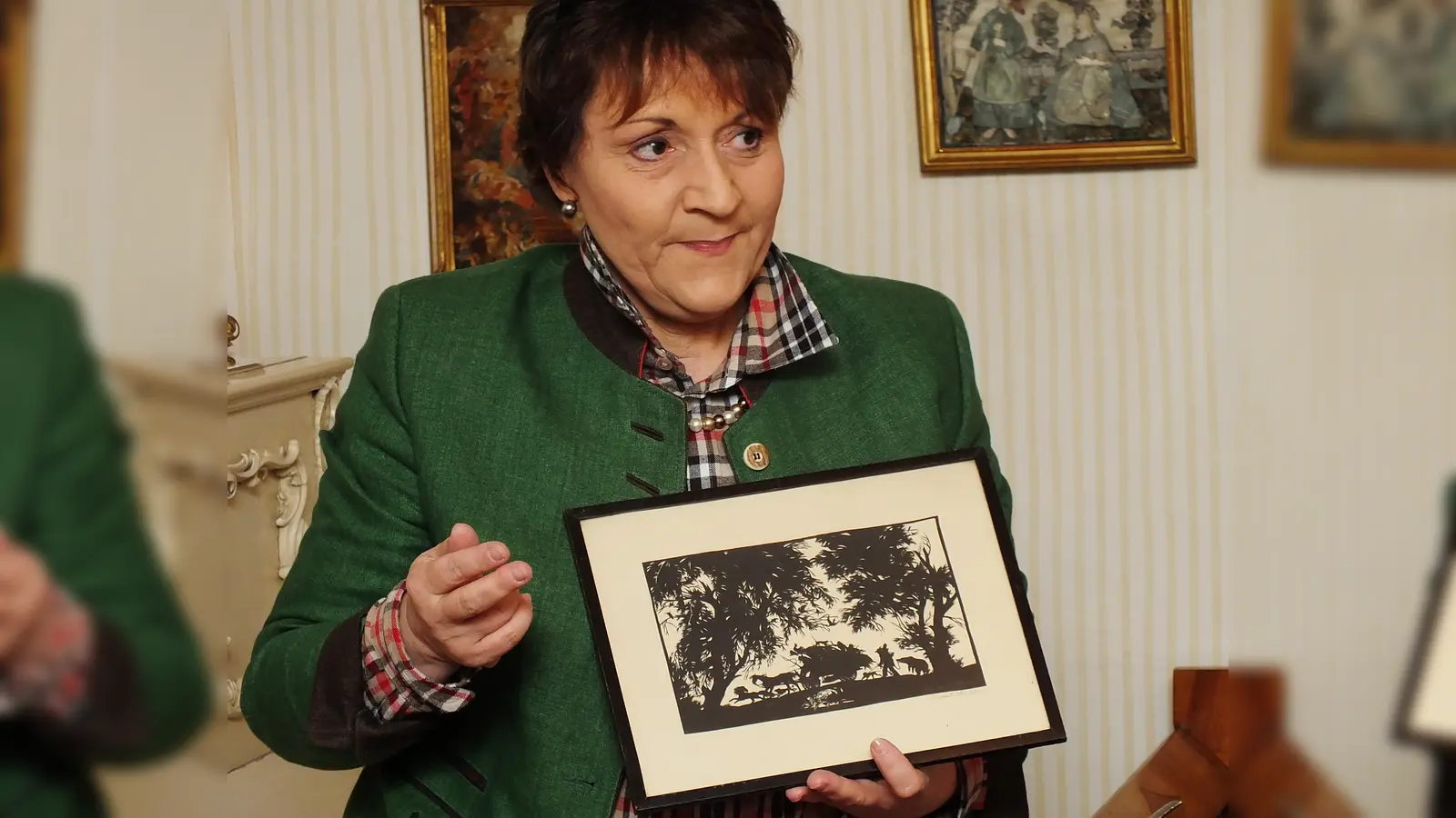 <br>Heike Schmidt-Kronseder hat die außergewöhnliche Ausstellung im Auftrag der Stadt Erding zusammengestellt. Die Kunsthistorikerin wird auch in das Werk einführen. (Foto: kw)