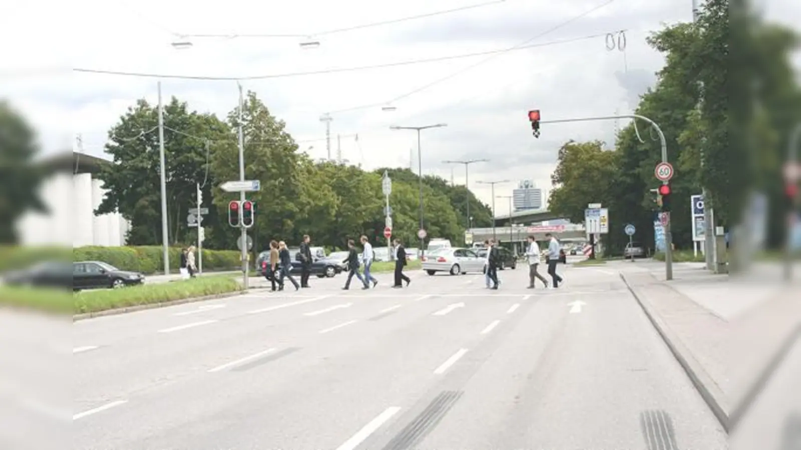 Seit etwa zehn Jahren ist der Mittelstreifen im Georg-Brauchle-Ring geöffnet und damit das Linksabbiegen in und von der Riesstraße möglich. 	 (Foto: ws)