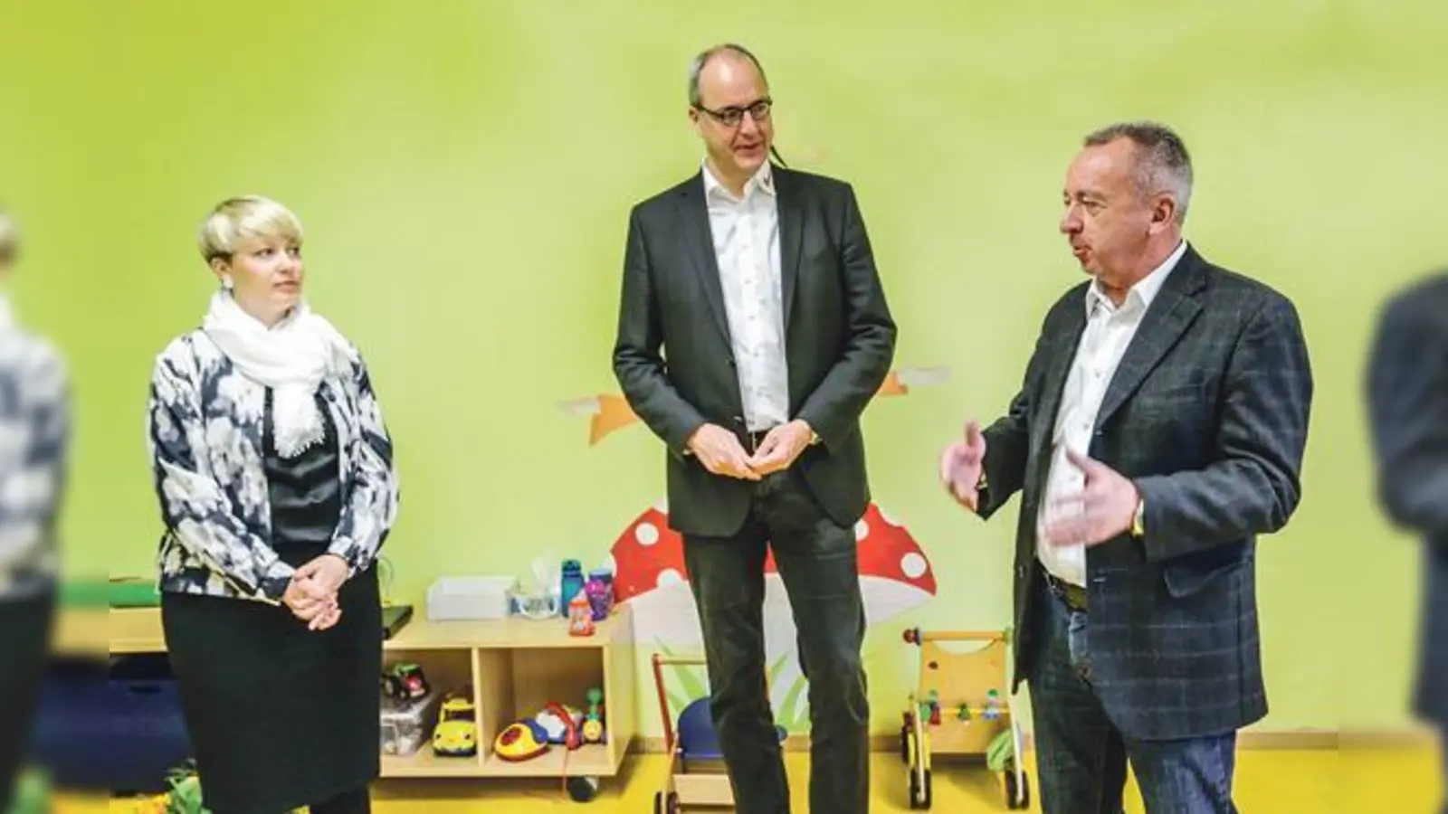 Olivia Spanier, Martin Swidoba und Udo Ockel bei der feierlichen Eröffnung der neuen Kinderkrippe. 	 (Foto: Johanniter)
